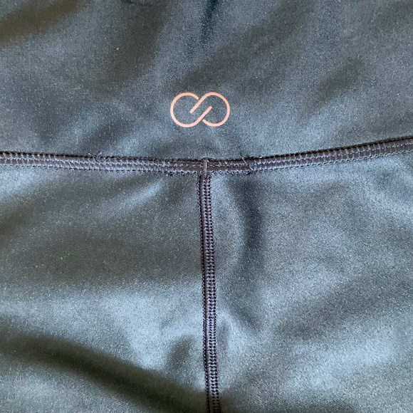 CALIA NWOT Carrie Underwood Blue Floral Ombré Leggings SZ S - Picture 5 of 11